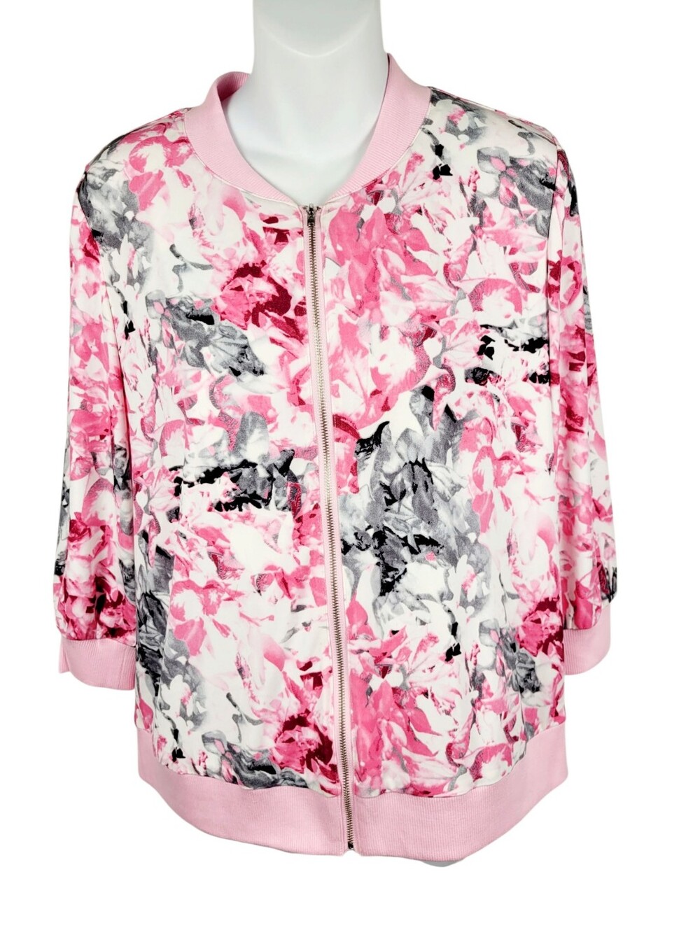 2/$20 Y2K Pink & White Floral Pattern Zip Up Top Blouse Size: M